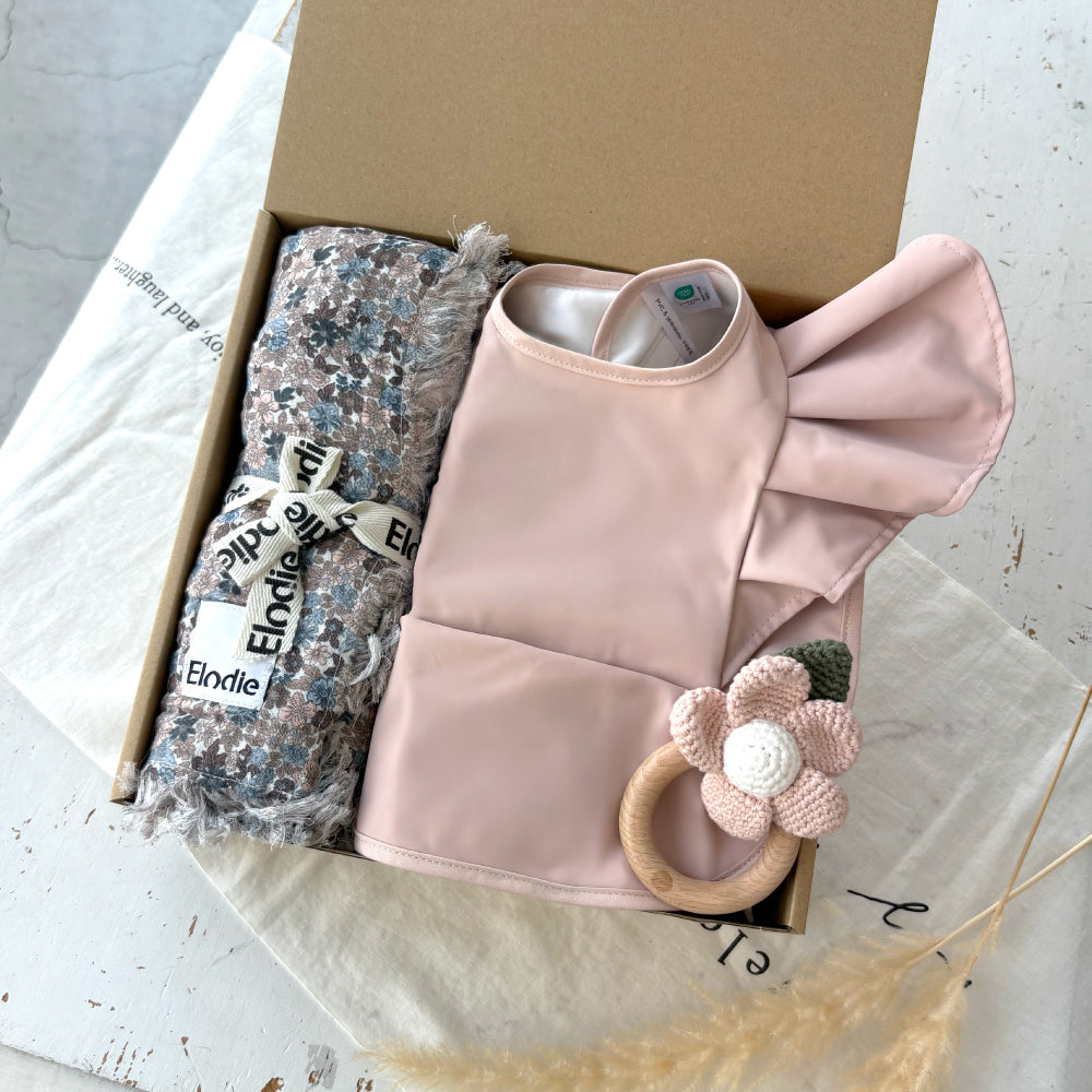 エプロン&ブランケット&ラトル - Powder Pink Set